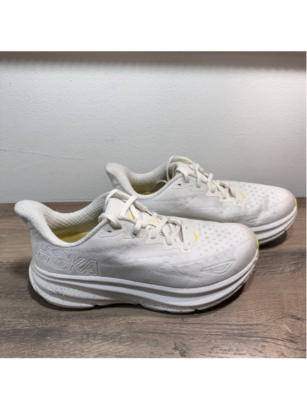 HOKA Clifton 9 Running Shoes White Yellow Athletic Sneakers Men’s Size 8D US
